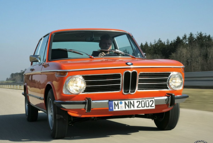 Как заказать уникальную курсовую работу по автомобильной промышленности BMW Ретро Все ретро модели