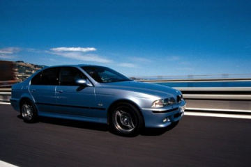 BMW M3 Coupe 6 speed manual (stock) vs BMW M3 E90 VT625 DCT BMW M серия Все BMW M