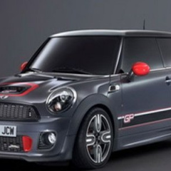 Станет ли MINI John Cooper Works GP самым быстрым и легким в истории бренда?