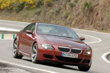 Видео: BMW M4 CSL преследует Lamborghini Huracan STO в скоростном заезде по автобану BMW M серия Все BMW M