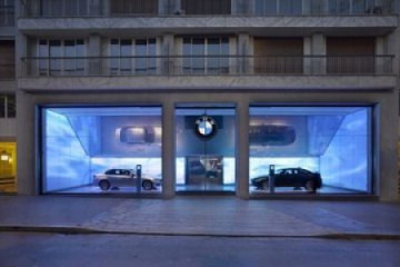 Новый флагманский салон BMW Group в столице Франции BMW Мир BMW BMW AG
