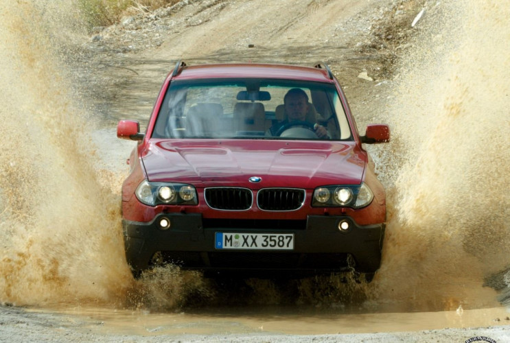 Как заказать уникальную курсовую работу по автомобильной промышленности BMW X3 серия E83
