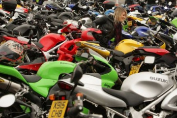 Продажи мотоциклов BMW Motorrad в Британии несущественно выросли BMW Мотоциклы BMW Все мотоциклы