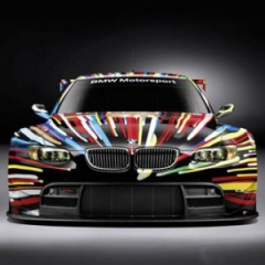 BMW M3 GT2 парит в небе…