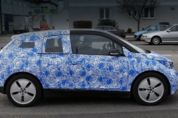 BMW i3 REx был застукан фотошпионами на заправке BMW BMW i Все BMW i