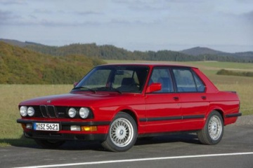 Список опций BMW BMW 5 серия E28