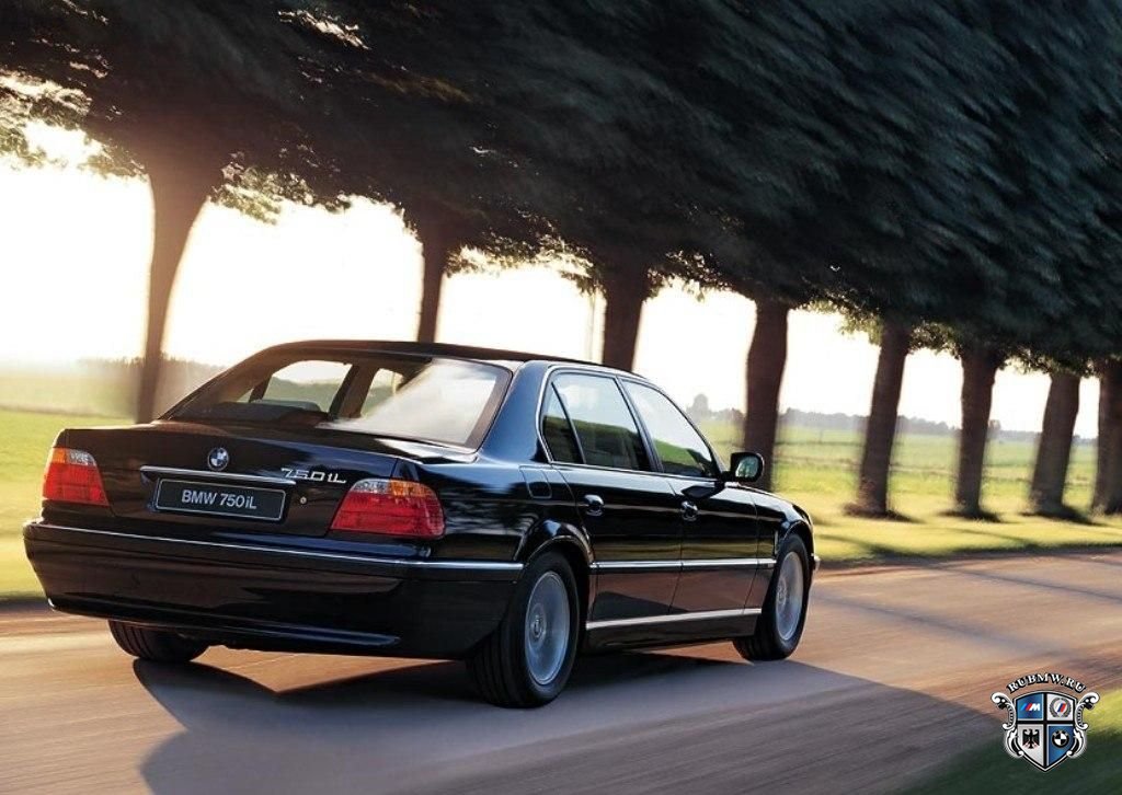 BMW 7 серия E38