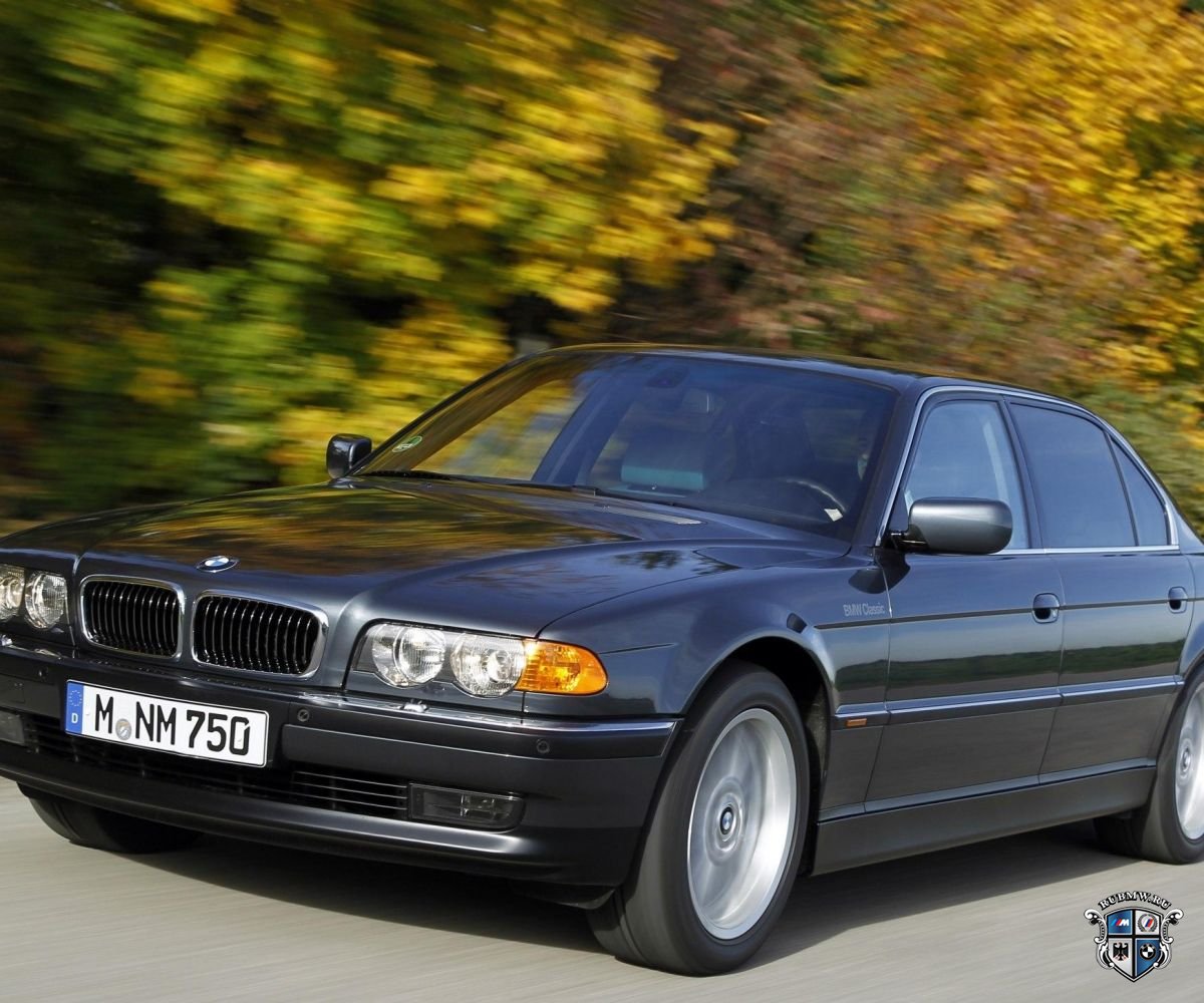 BMW 7 серия E38