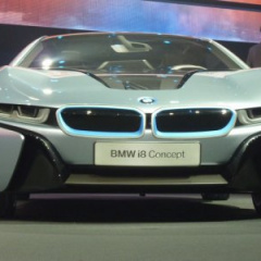Электромобили BMW смогут заряжаться от солнечной энергии.
