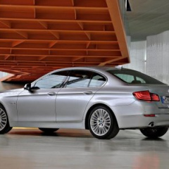 BMW официально представило обновленную 5 серию