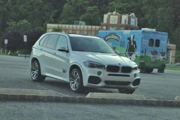 Фото BMW X5 нового поколения на улицах Мюнхена BMW X5 серия F15