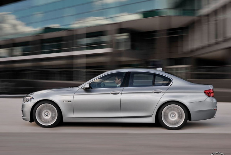 Как заказать уникальную курсовую работу по автомобильной промышленности BMW 5 серия F10-F11