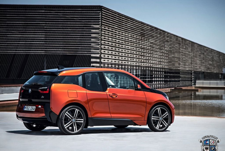 Как заказать уникальную курсовую работу по автомобильной промышленности BMW BMW i Все BMW i