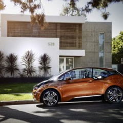 Представление первого серийного электромобиля BMW i3