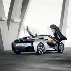 Подробности о гибриде BMW i8