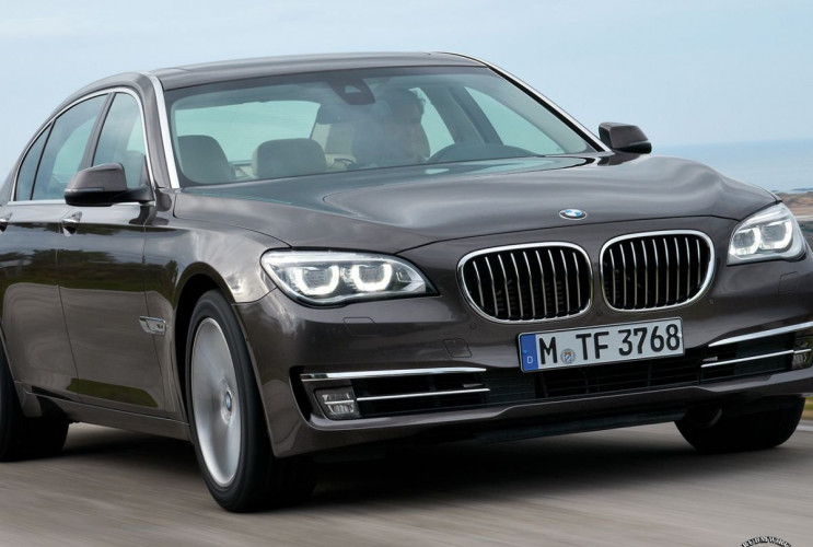 Как заказать уникальную курсовую работу по автомобильной промышленности BMW 7 серия F01-F02
