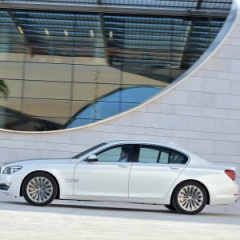 BMW 7 серия F01-F02