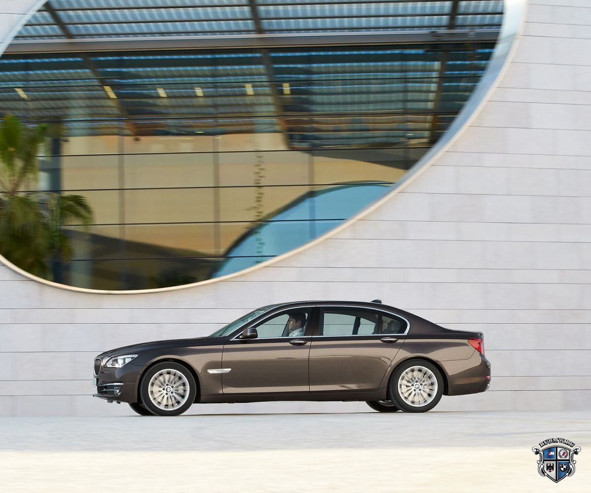 BMW 7 серия F01-F02