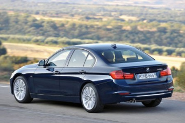 BMW 328i and 335i 3 Series Sedan 2012 Test Drive & Car Review - RoadflyTV with Shannon McIntosh BMW 3 серия F30-F35