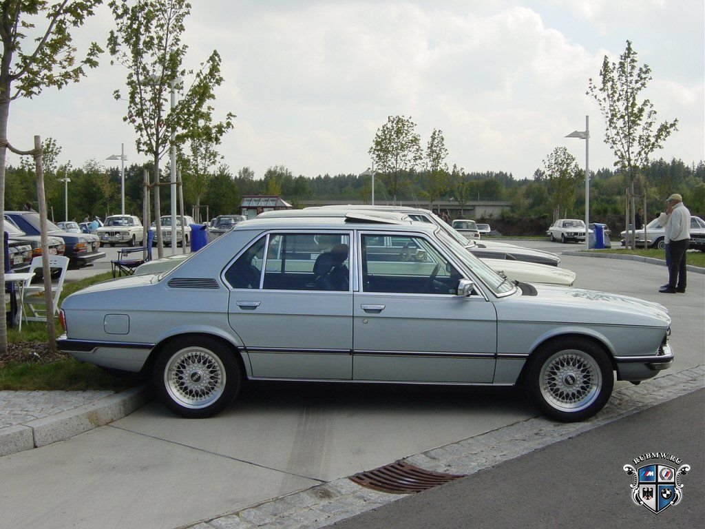 BMW 5 серия E12