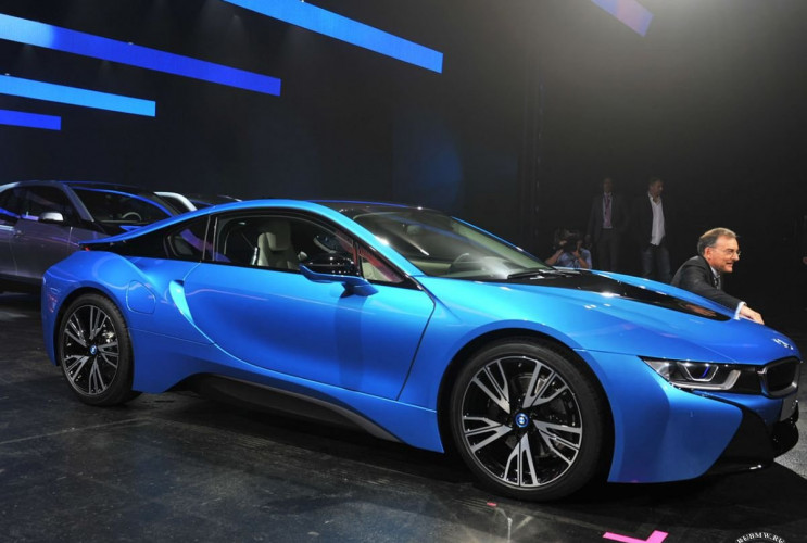 Как заказать уникальную курсовую работу по автомобильной промышленности BMW BMW i Все BMW i