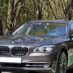 Суровые цифры BMW 7 Series