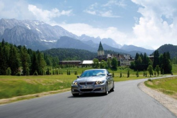 BMW M3 Coupe 6 speed manual (stock) vs BMW M3 E90 VT625 DCT BMW 3 серия E90-E93