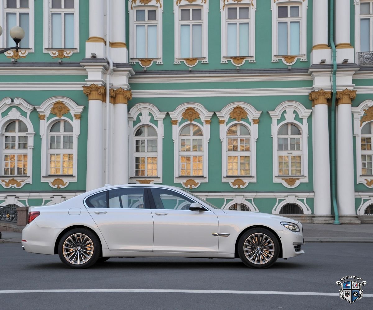 BMW 7 серия F01-F02