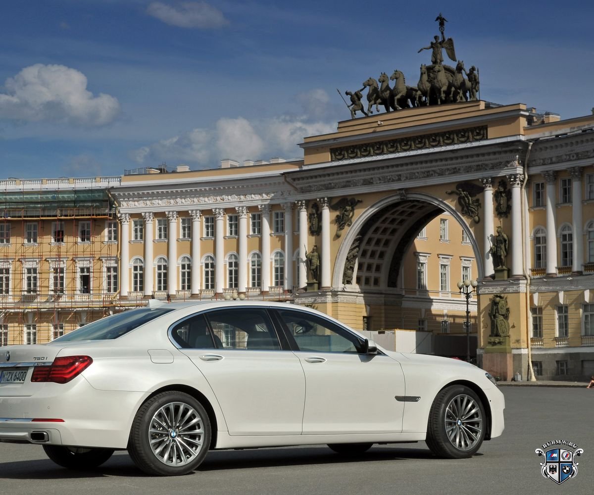 BMW 7 серия F01-F02