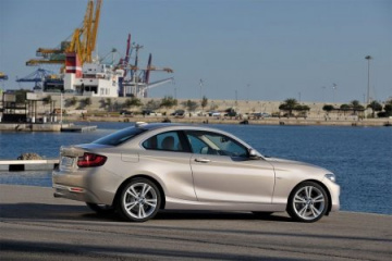 BMW 2 Series полностью рассекречен BMW 2 серия F22-F23