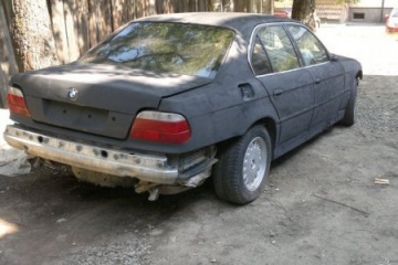 BMW E38 730i 1995г продаю по запчастям BMW 7 серия E38