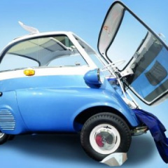 Компания BASF представила свою версию BMW Isetta