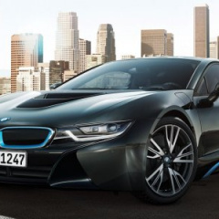 BMW i8 показали в Дубаи