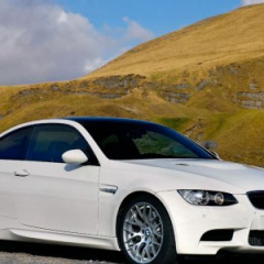 BMW M3 Coupe (E92) vs. BMW M3 (E36)