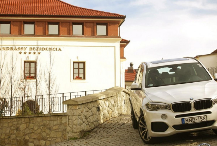 Как заказать уникальную курсовую работу по автомобильной промышленности BMW X5 серия F15