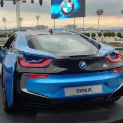 Английские цены на BMW i8