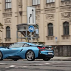 BMW i8 на автодорогах общего пользования