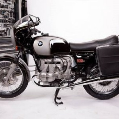 Классический BMW R90S из новых деталей