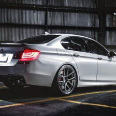 BMW M5 на дисках ADV.1 Wheels