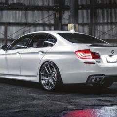 BMW M5 на дисках ADV.1 Wheels