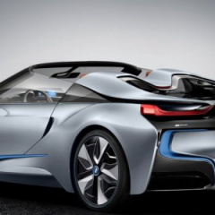 BMW i8 попал в ДТП