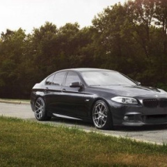 BMW M6 Coupe и BMW 550xi M Sport и из Сингапура