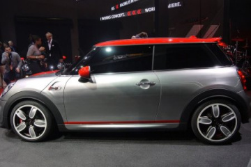 Сальто на MINI BMW Всё о MINI COOPER Все MINI