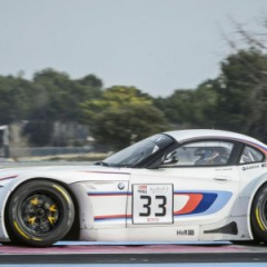 BMW Z4 GT3 готовится к серии гонок