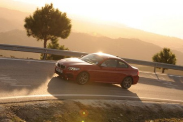 BMW 1-Series M Review- EVO Magazine BMW M серия Все BMW M