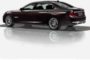 Спецверсия BMW 740Li xDrive Horse Edition BMW 7 серия F01-F02