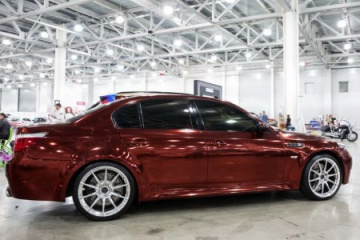 Самый быстрый BMW на VI Московском тюнинг-шоу BMW 5 серия E60-E61