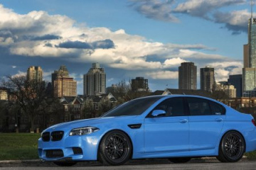 BMW M5 (F10) от ателье IND в цвете Marina Blue BMW 5 серия F10-F11