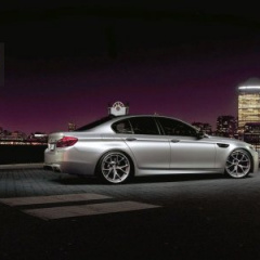 BMW M5 на эксклюзивных дисках HRE Wheels