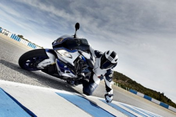 Победа BMW Motorrad в голосовании «Лучшие спортивные мотоциклы 2014 года» BMW Мотоциклы BMW Все мотоциклы